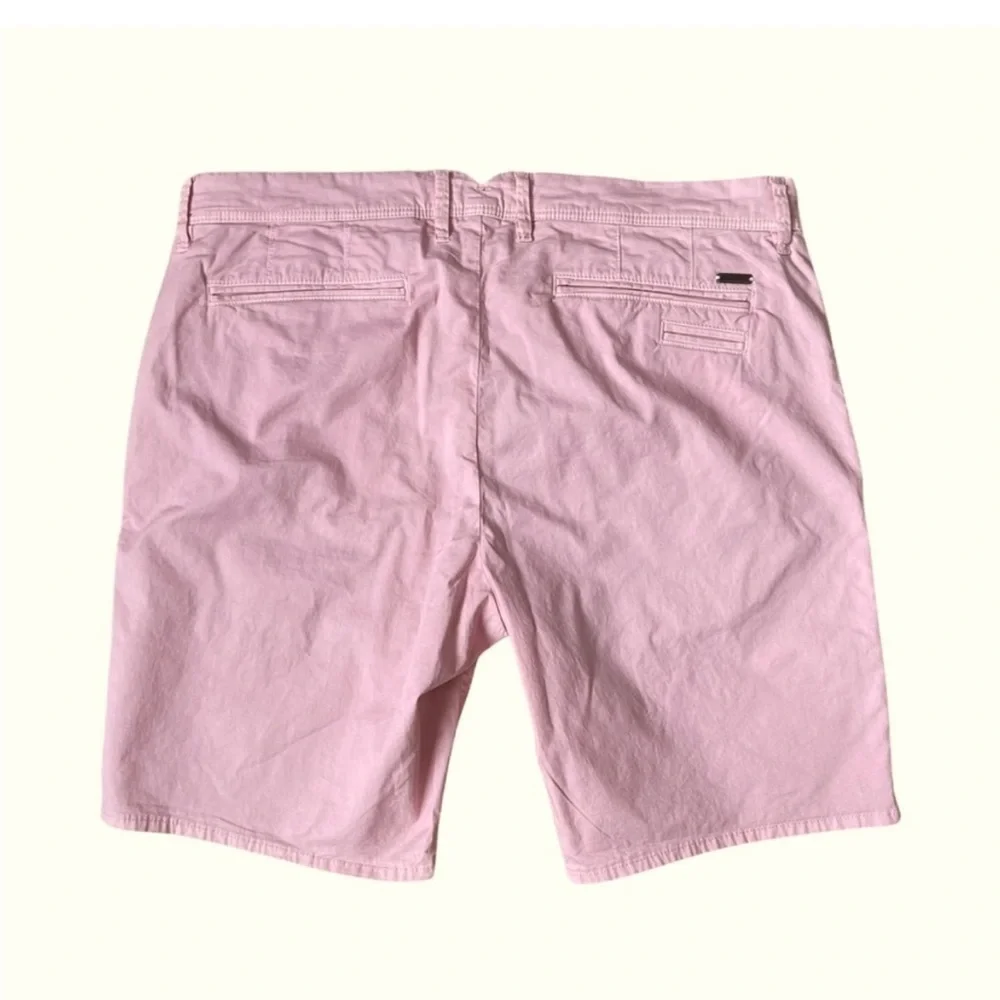 RODD & GUNN CUSTOM FIT VINTAGE WASH THE PEAKS COTTON BLEND CLASSIC FIT SHORTS 33